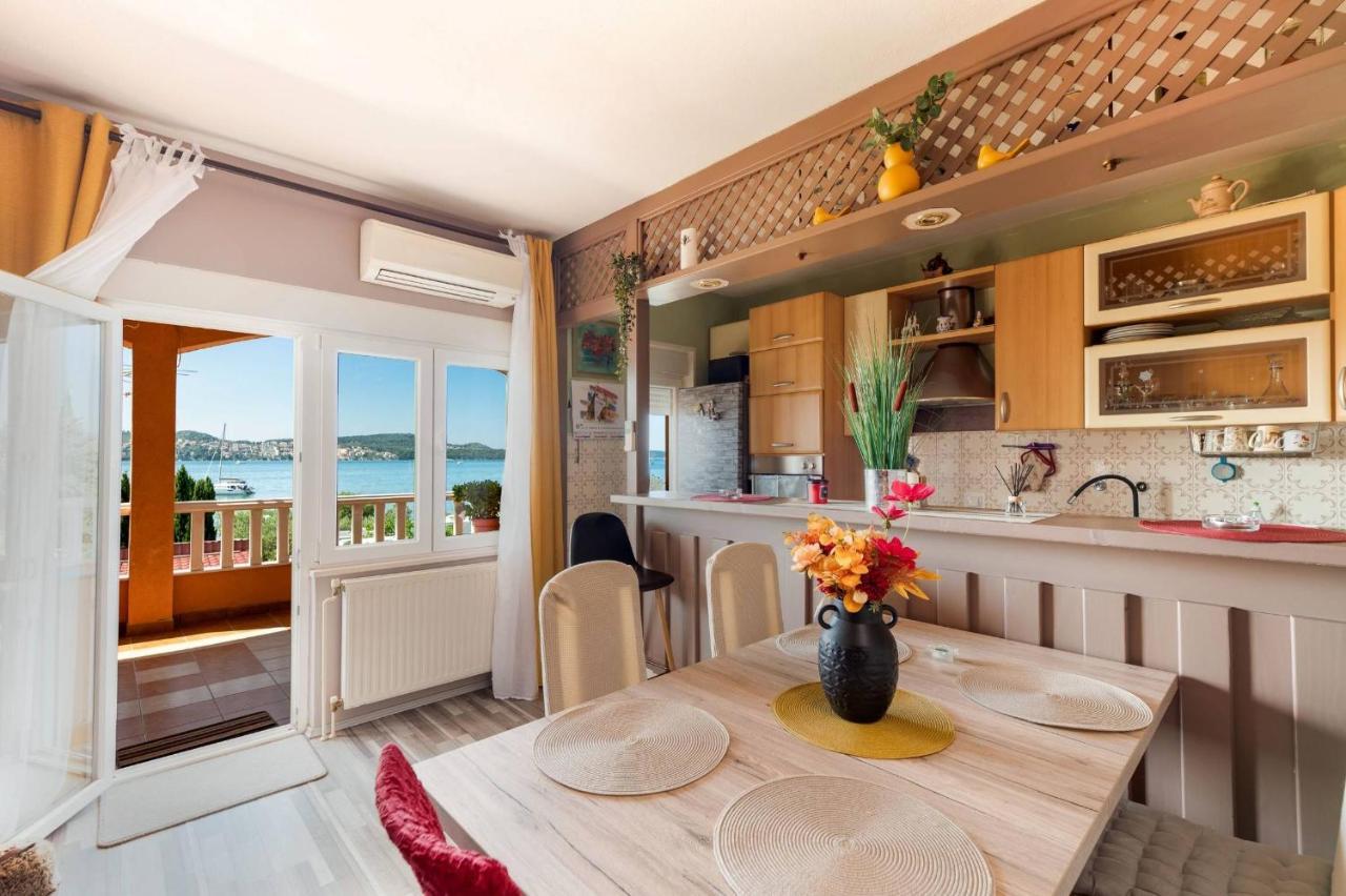 Apartment Lotus Trogir Extérieur photo