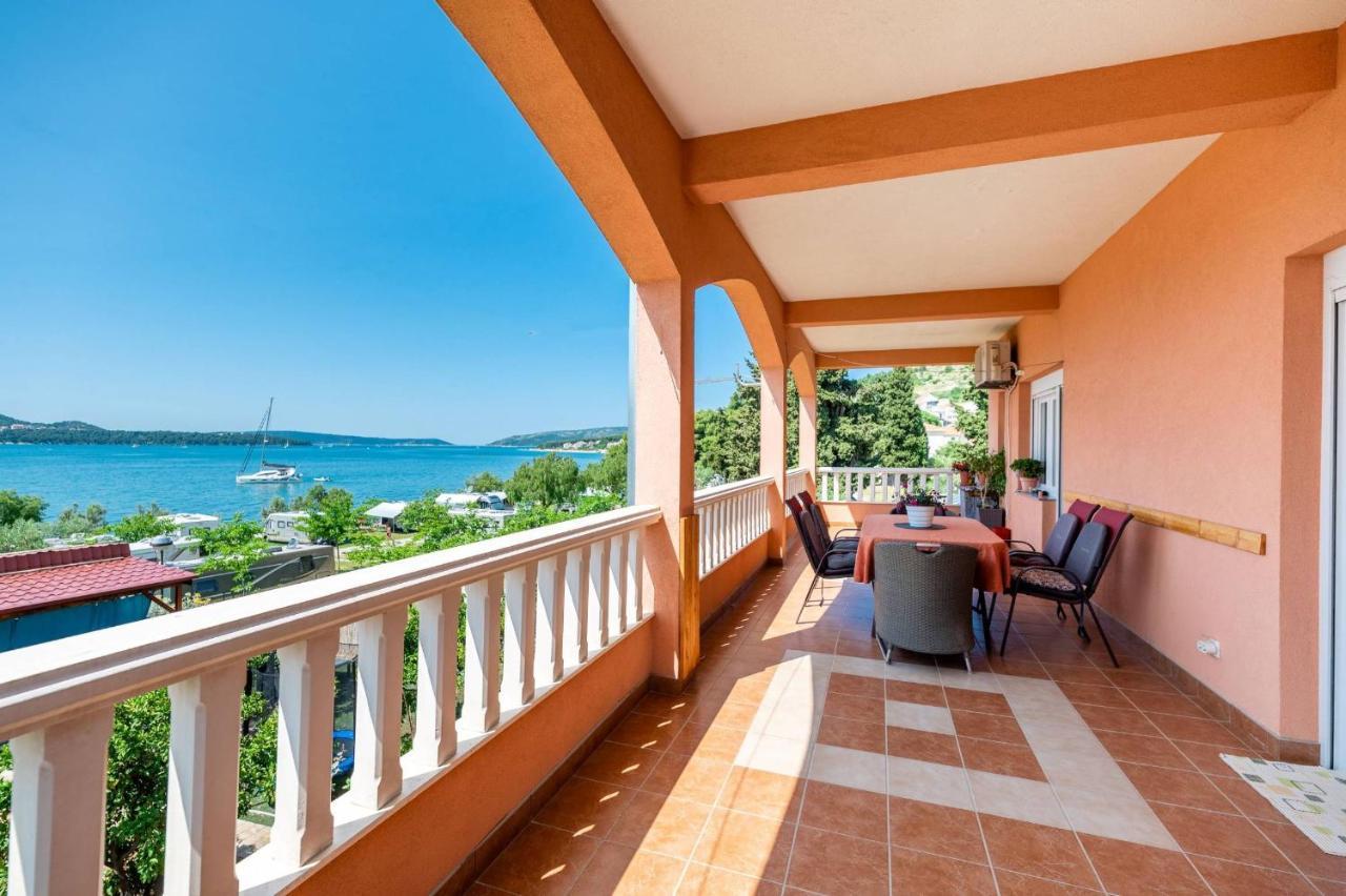 Apartment Lotus Trogir Extérieur photo